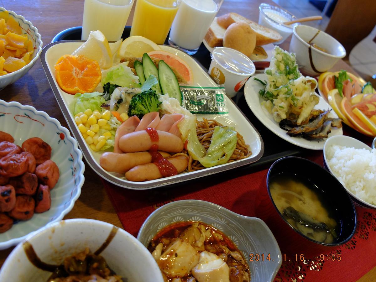 Hotel Crown Hills Katsuta Omotechoten Hitachinaka Buitenkant foto