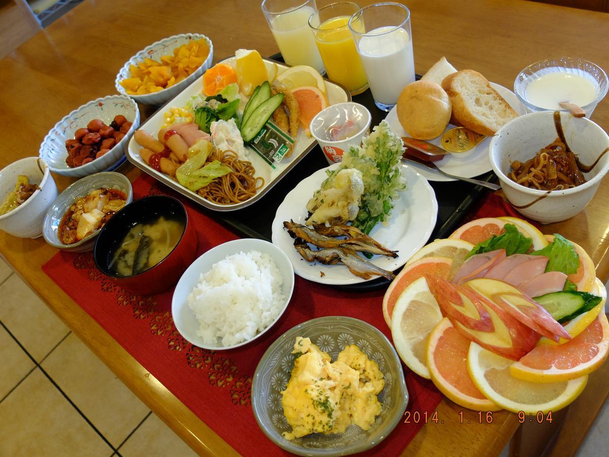 Hotel Crown Hills Katsuta Omotechoten Hitachinaka Buitenkant foto